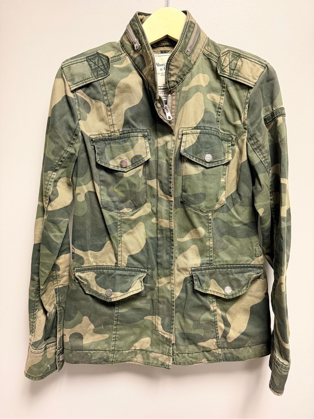 Abercrombie & Fitch Women's Green Camo Utility Jacket